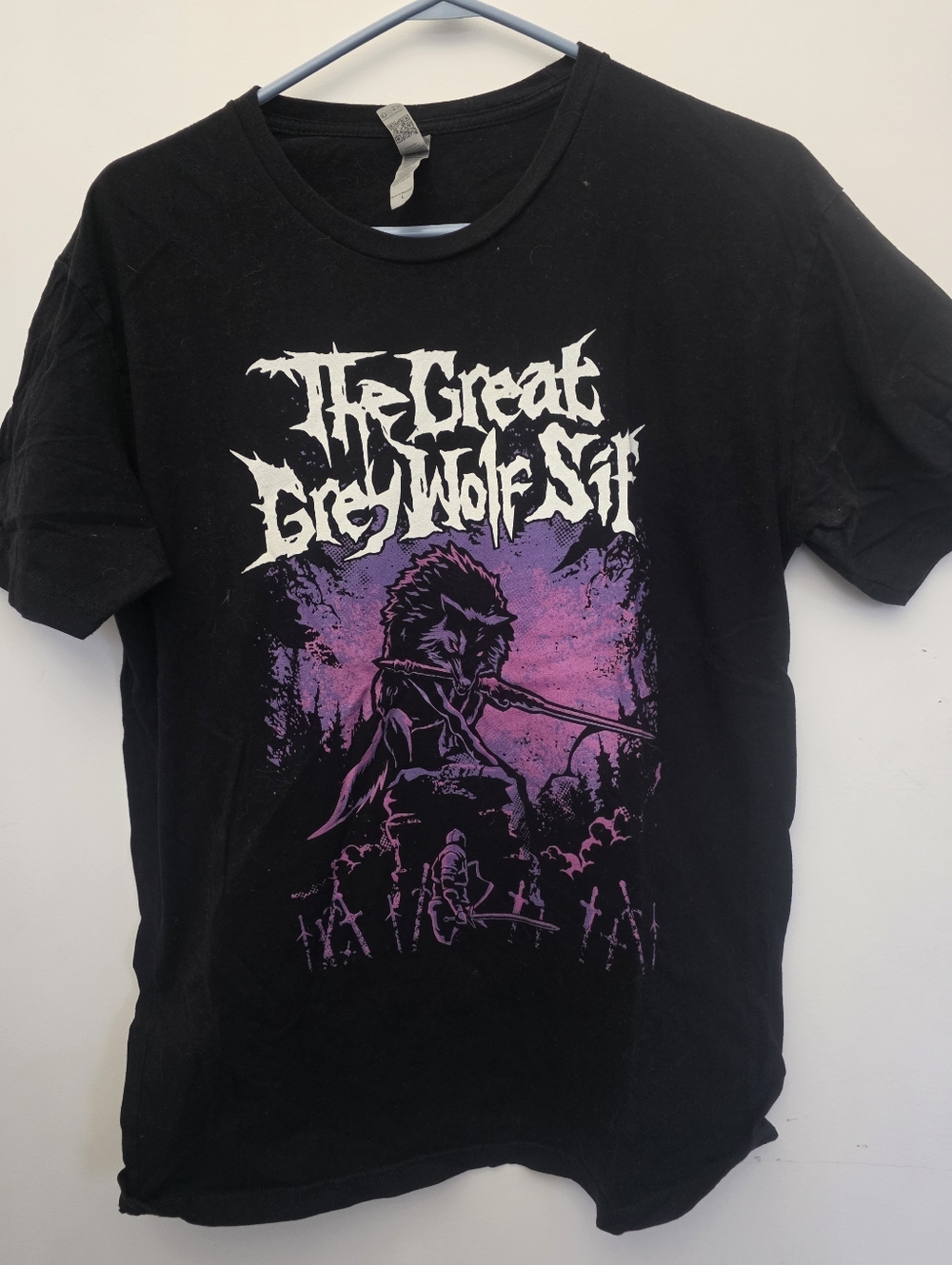 The Great Grey Wolf Sif Graphic T-Shirt – Black – Dark Souls Inspired Tee